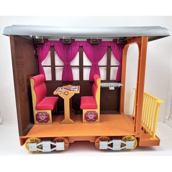 Dreamworks SPIRIT UNTAMED Lucky's Train Home‎ Playset Mattel Car - Picture 1 of 7